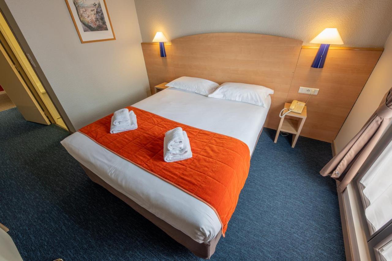 Hotel Saint Laurent Nogent-sur-Seine Exterior photo